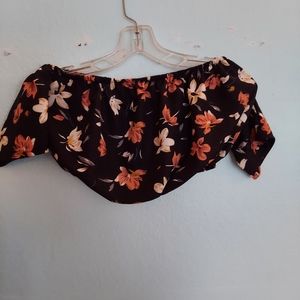 Crop top and shorts floral set